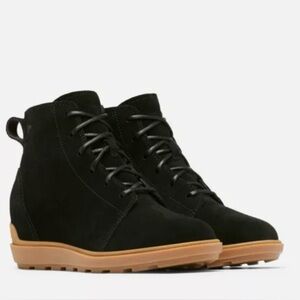 Sorel sz 9.5 Evie II Lace up  Bootie Black suede boot NWOT new condition